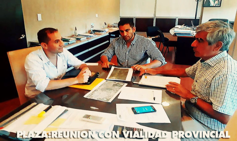 PRESIDENCIA DE LA PLAZA: REUNIÓN CON EL ADMINISTRADOR DE VIALIDAD PROVINCIAL.