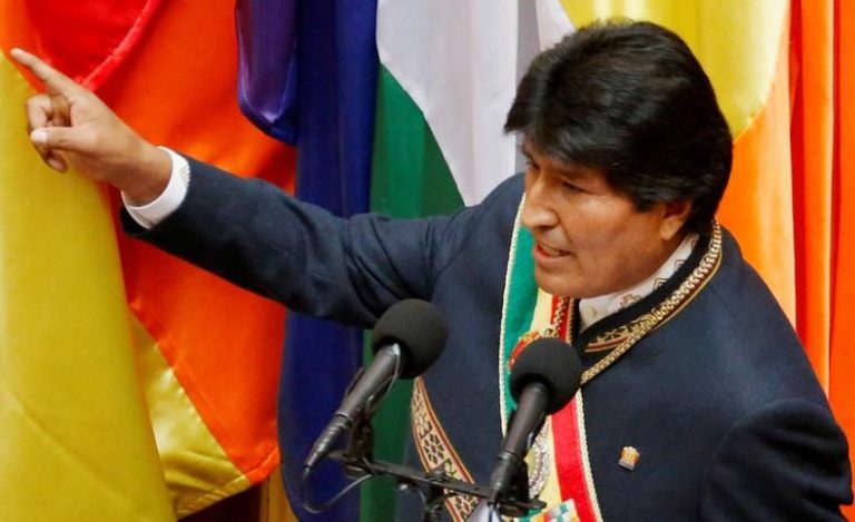 Bolivia: Evo Morales anuncia una bandera de 70 kilómetros para defender la salida al mar