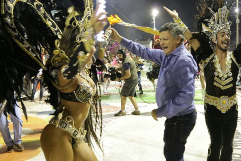 PEPPO PARTICIPÓ DE LA ÚLTIMA NOCHE DE LOS SUPERCARNAVALES DE SAN MARTÍN