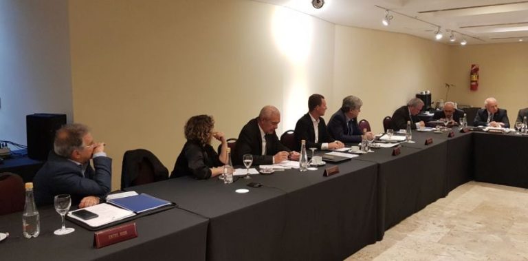 ECHEZARRETA PARTICIPÓ EN BUENOS AIRES DE LA REUNIÓN DE MINISTROS DE OBRAS PÚBLICA DE TODO EL PAÍS