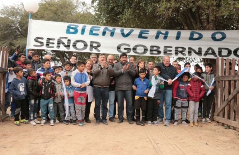 PEPPO HABILITÓ OBRAS Y ENTREGÓ TÍTULOS DE PROPIEDAD EN COMANDANCIA FRÍAS Y EL PARAJE LA NACIÓN