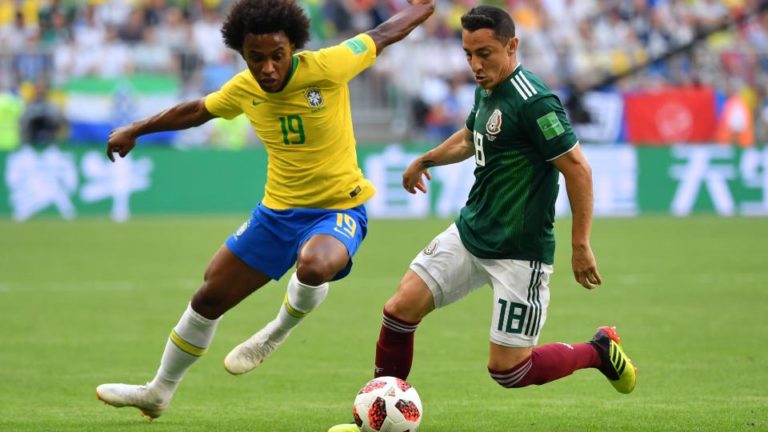 Se cruzará en Cuartos con el ganador de Bélgica-Japón Brasil le ganó 2 a 0 a México