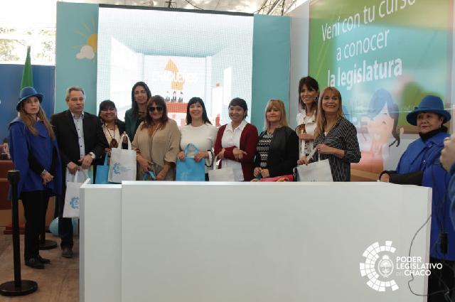 Con nuevas propuestas para la comunidad, el Poder Legislativo presentó su stand en la Bienal de Escultura 2018