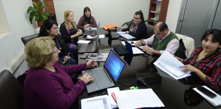 ESCUELAS DEL FUTURO: DOCENTES DE TODA LA PROVINCIA SE CAPACITAN EN PROGRAMACIÓN Y ROBÓTICA