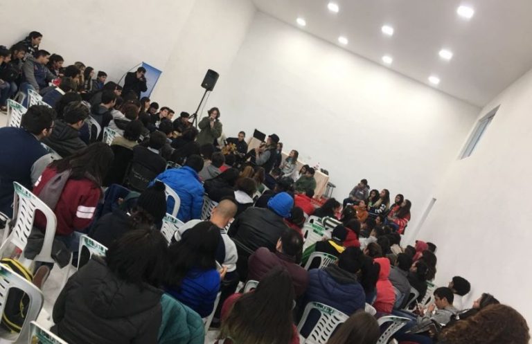 AMPLIA PARTICIPACIÓN EN EL ENCUENTRO REGIONAL DE CENTROS DE ESTUDIANTES EN PUERTO VILELAS