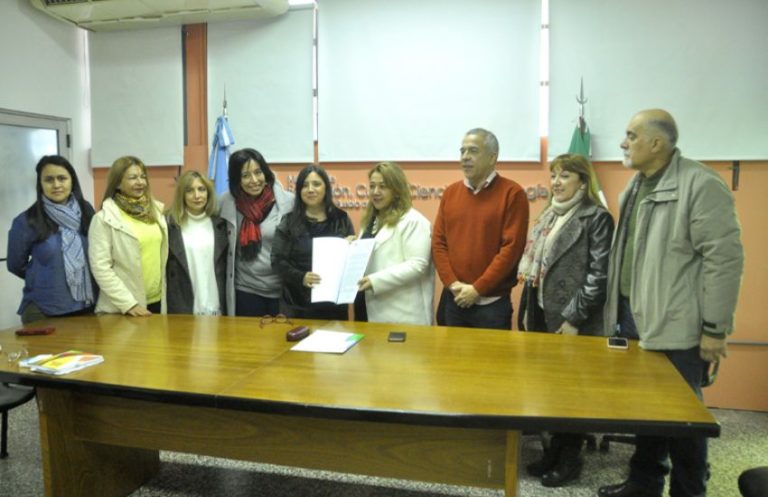 EL MINISTERIO DE EDUCACIÓN AUSPICIARÁ EL FORO INTERNACIONAL POR EL FOMENTO DEL LIBRO Y LA LECTURA