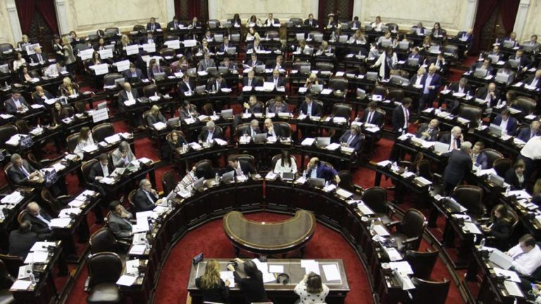 La oposición convocó a debatir en Diputados el 8 de agosto Sesión especial para derogar el decreto de Macri