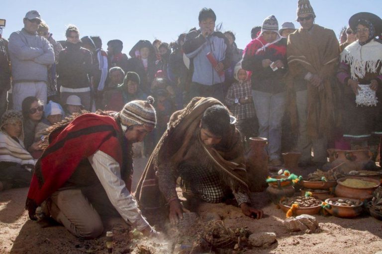 PACHAMAMA Los salteños se preparan para sahumar sus casas hoy, 1 de agosto