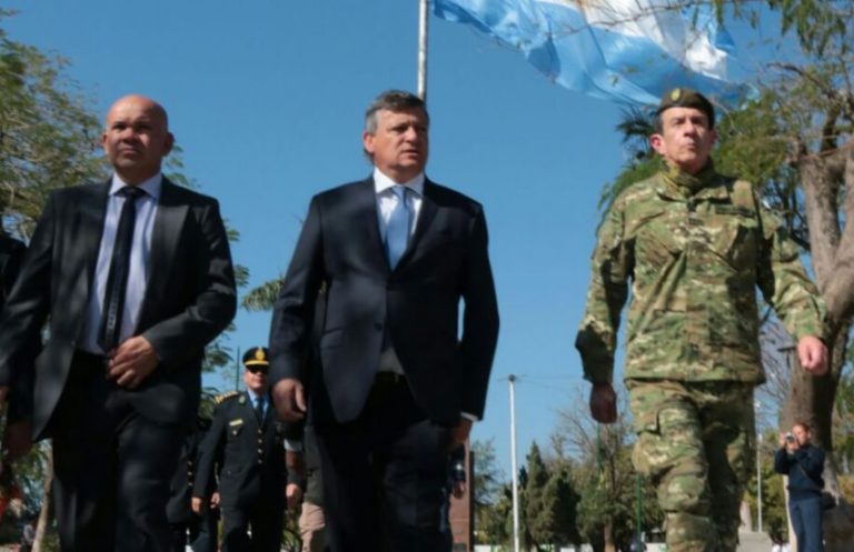 PEPPO ENCABEZÓ EL ACTO HOMENAJE A SAN MARTÍN E INSTÓ A CIUDADANOS Y FUNCIONARIOS AL “COMPROMISO POR LA PATRIA GRANDE”