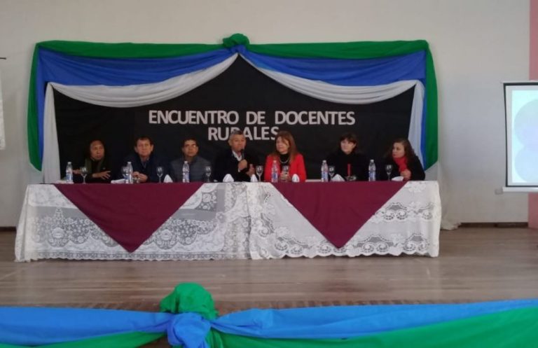 MÁS DE 400 DOCENTES PARTICIPARON DE ENCUENTRO PROVINCIAL DE EDUCACIÓN RURAL EN CASTELLI