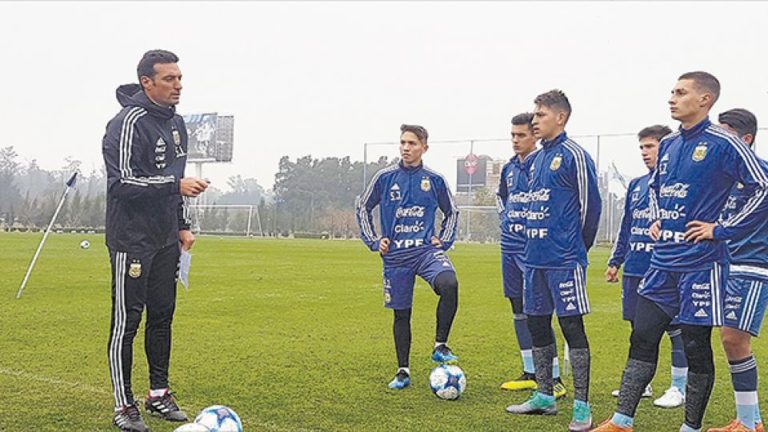 Scaloni, DT interino de la Selección, dio su primera lista El recambio post Mundial