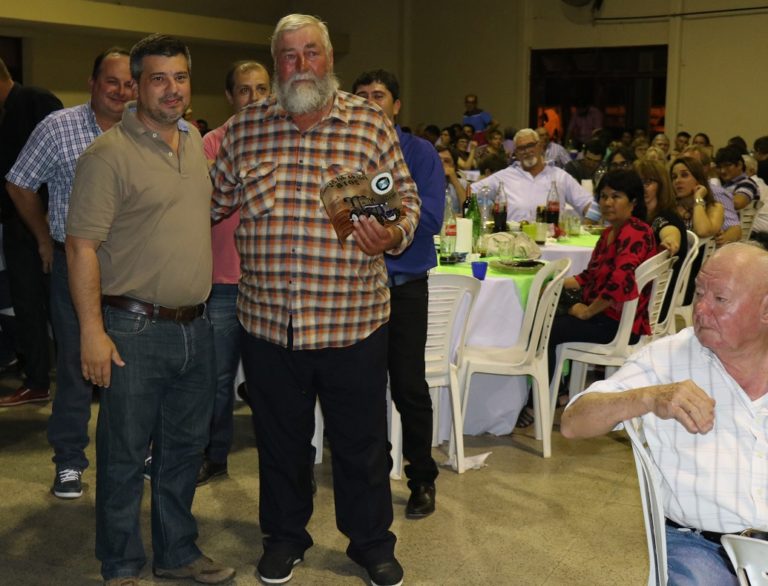 EN CORZUELA, REPETTO ASISTIÓ A LA CENA POR EL DÍA DEL AGRICULTOR QUE ORGANIZÓ FEDERACIÓN AGRARIA