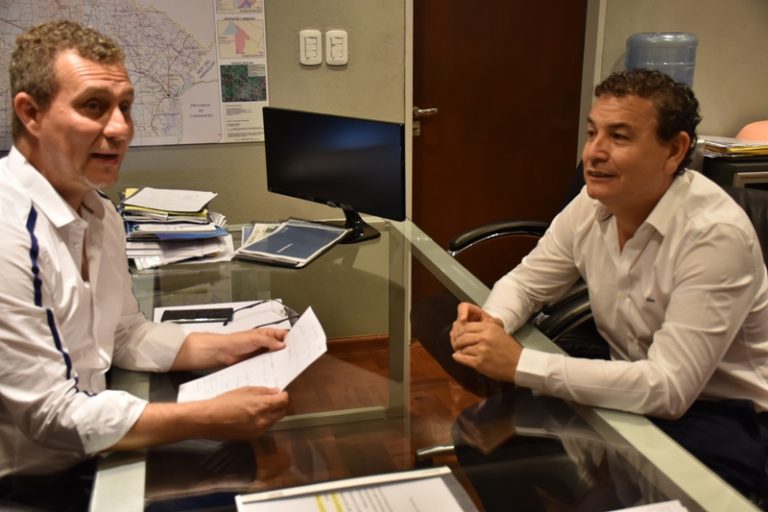 ECHEZARRETA RECIBIÓ AL INTENDENTE DE PUERTO VILELAS, MARCELO GONZALEZ