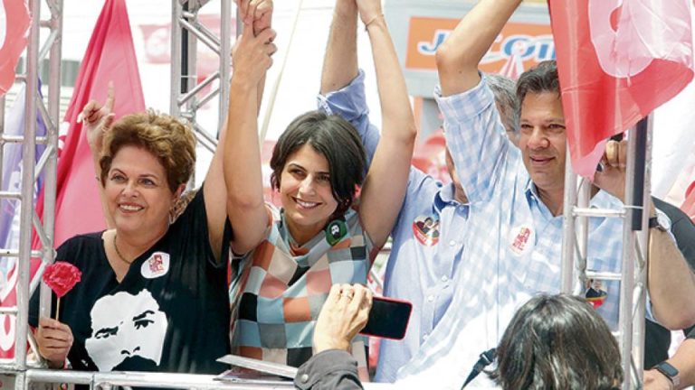 A horas de las presidenciales de mañana en Brasil, el candidato del PT, Fernando Haddad, marcó diferencias con su rival