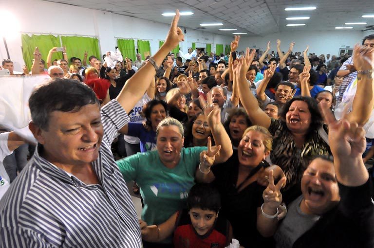 SALUDO A QUIENES TRANSMITEN LA LLAMA DEL VERDADERO SENTIR PERONISTA