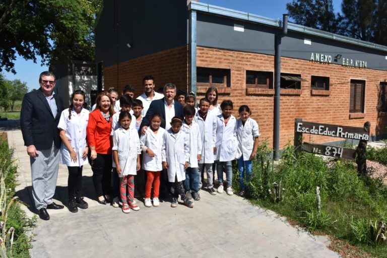 PEPPO INAUGURÓ LA REFACCIÓN DE LA ESCUELA PRIMARIA N° 608 Y RATIFICÓ SU COMPROMISO CON LA FAMILIA RURAL