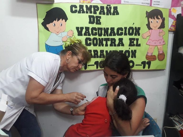 CAMPAÑA DE VACUNACIÓN: SALUD INSTA A LAS FAMILIAS A ACUDIR A LOS CENTROS DE VACUNACIÓN MÁS CERCANOS