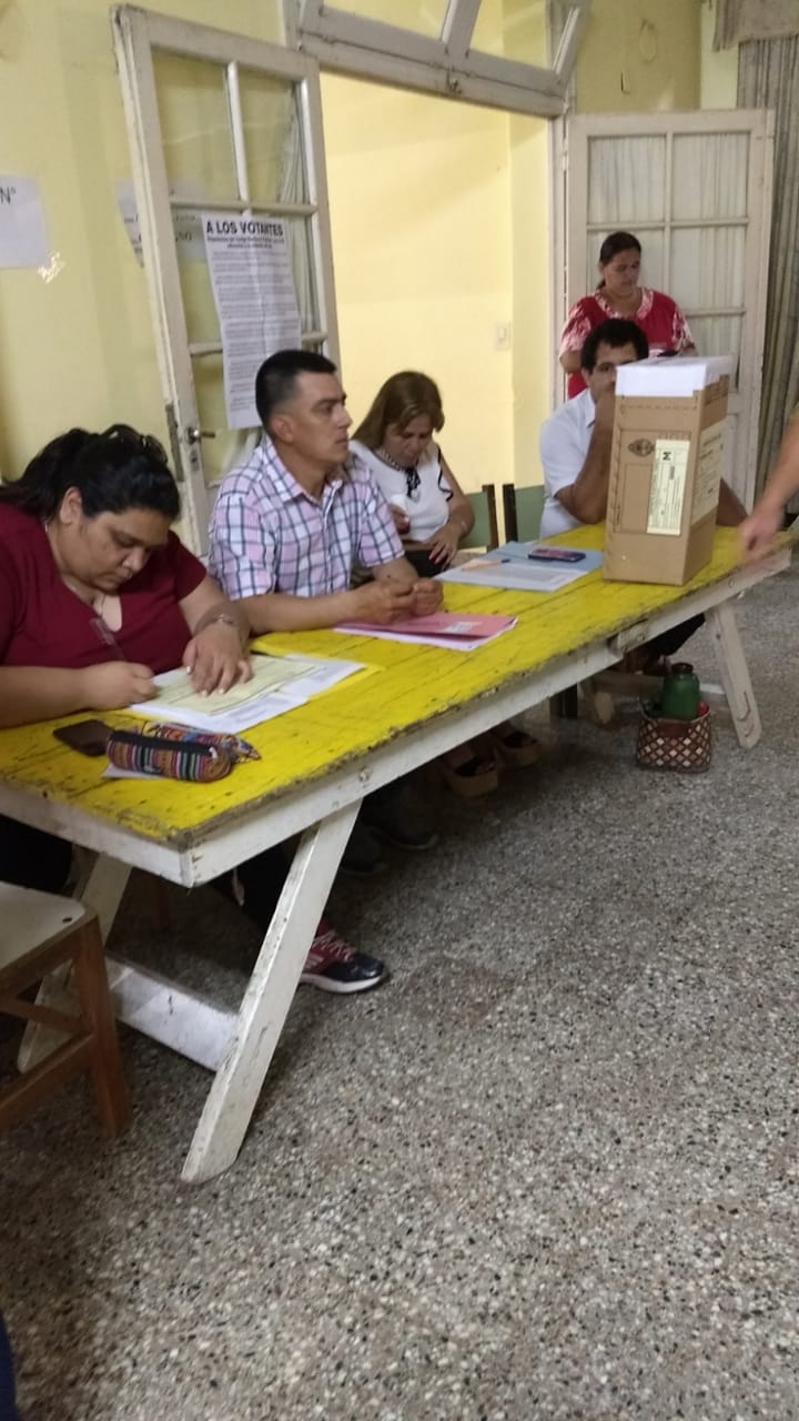 APERTURA DE LAS ELECCIONES EN COLONIA BENITEZ CON NORMALIDAD