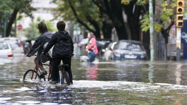 Hay 2300 personas evacuadas sólo en Buenos Aires y en Santa Fe Los estragos del temporal