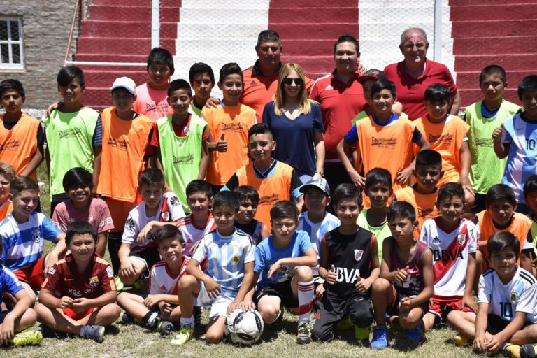 CHACO SOLIDARIO ACOMPAÑÓ UNA PRUEBA DE TALENTOS REALIZADA POR RIVER PLATE EN VILLA ÁNGELA