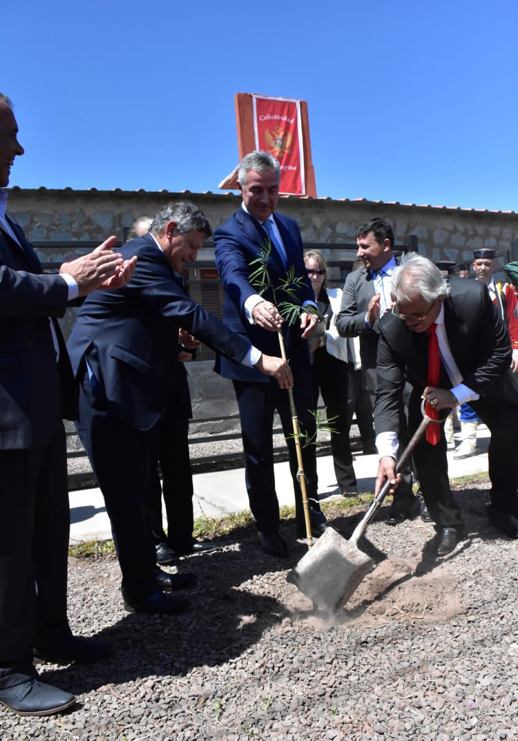 PEPPO INAUGURÓ JUNTO CON EL PRESIDENTE DUKANOVIC LA PRIMERA CASA DE MONTENEGRO EN EL PAÍS Y EL MUNDO