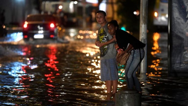 Fuerte temporal de lluvia y vientos a 100 kilómetros por hora Inundaciones en Río de Janeiro: cinco muertos