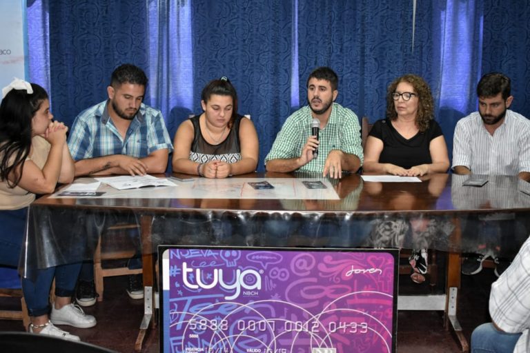 EL GOBIERNO PROVINCIAL LANZÓ LA LÍNEA JOVEN EN PUERTO VILELAS