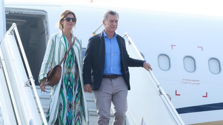 De gira por India Macri visitó el Taj Mahal y arengó a los empresarios