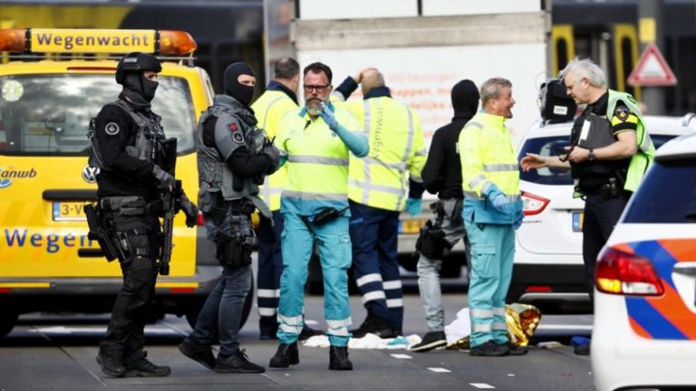 Investigan un «posible atentado» terrorista Tiroteo en Holanda: un muerto y varios heridos