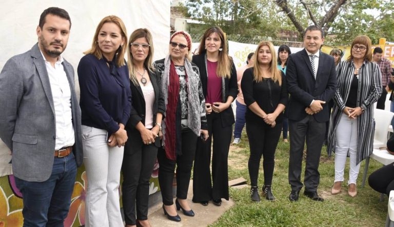 GOBIERNO ACOMPAÑÓ LA INAUGURACIÓN DEL MURAL EN EL REFUGIO «MADRES DEL SOL»