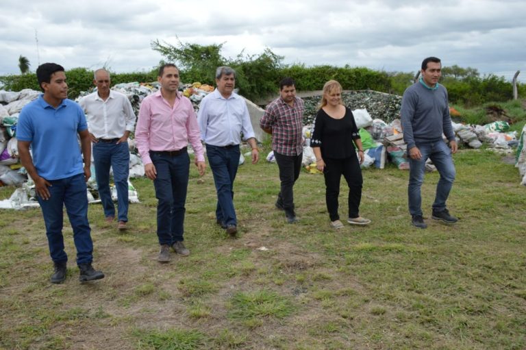 EL GOBIERNO CONTINÚA CON LAS VISITAS A PLANTAS DE RESIDUOS DE PRESIDENCIA DE LA PLAZA Y SAMUHÚ