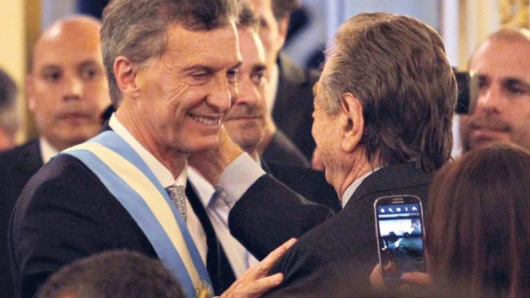 «Queremos que sea un día de intimidad familiar» El mensaje de Mauricio Macri por la muerte de su padre