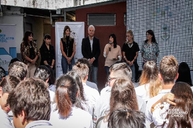 Cuesta: Los estudiantes serán protagonistas de una sociedad madura y responsable