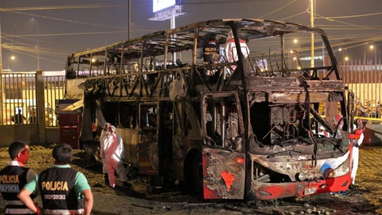 Tragedia en una terminal clandestina de Perú