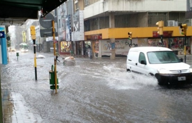 260 evacuados en Córdoba pone en alerta a la provincia