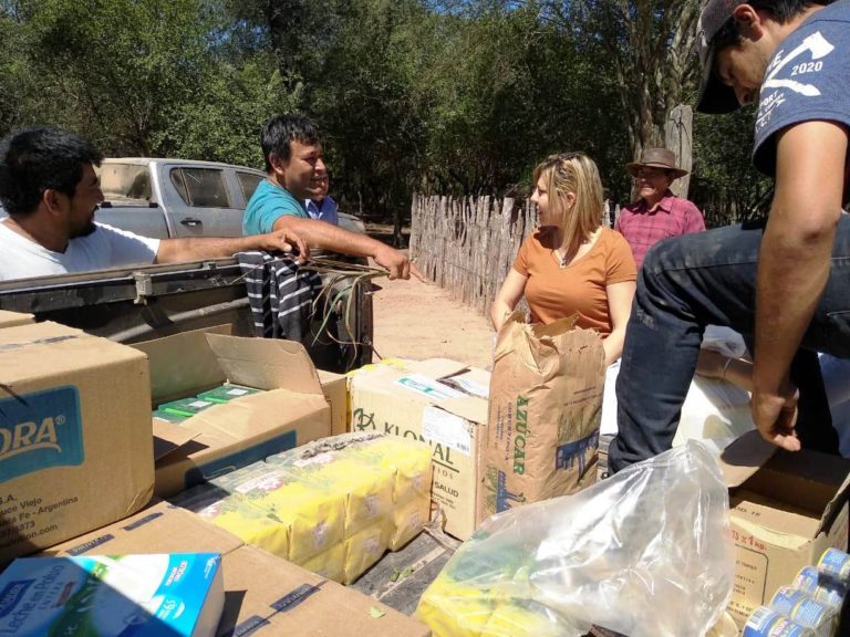 ACOMPAÑAMIENTO A FAMILIAS DEL IMPENETRABLE AISLADAS POR LAS LLUVIAS Y LA CRECIDA DE LOS RÍOS