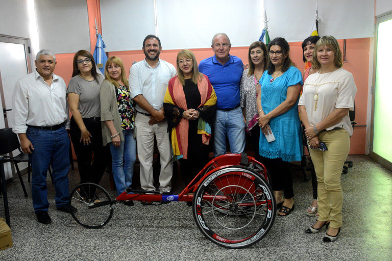 EDUCACIÓN, DEPORTES Y DESOCHA PRESENTARON LA LIGA ADAPTADA