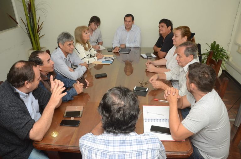 DIÁLOGO CON DOCENTES: AVANZARON LAS NEGOCIACIONES Y SE PASÓ A UN CUARTO INTERMEDIO PARA ESTA TARDE