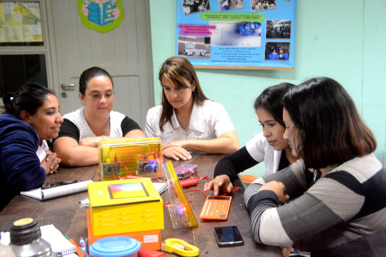 EMERGENCIA HÍDRICA: EN RESISTENCIA, LAS FAMILIAS EVACUADAS PREPARAN EL REGRESO