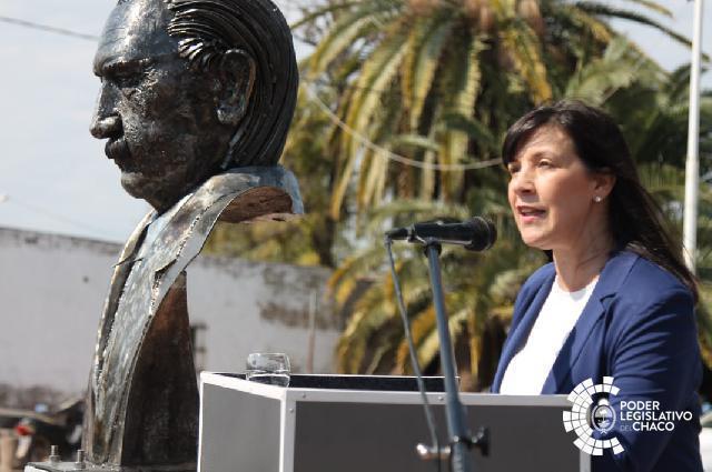 Cuesta: Alfonsín no es la figura de un partido o de un gobierno, es un prócer de la Patria