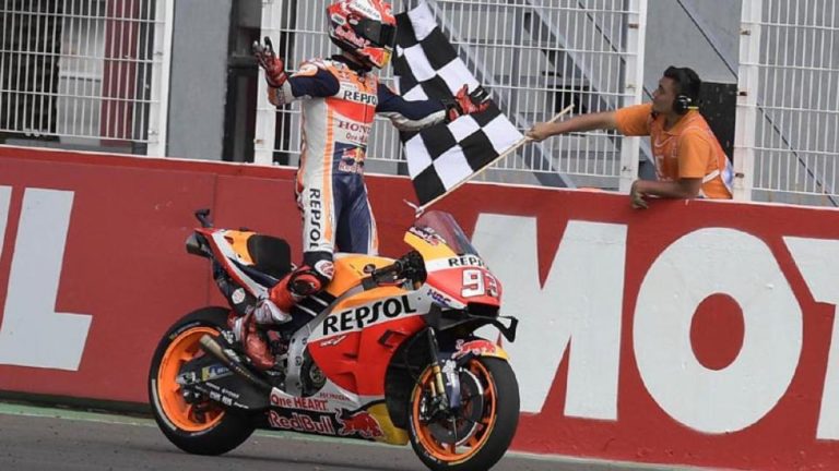 El español le sacó casi 10 segundos al italianoMoto GP: Márquez aplastó a Rossi en Termas