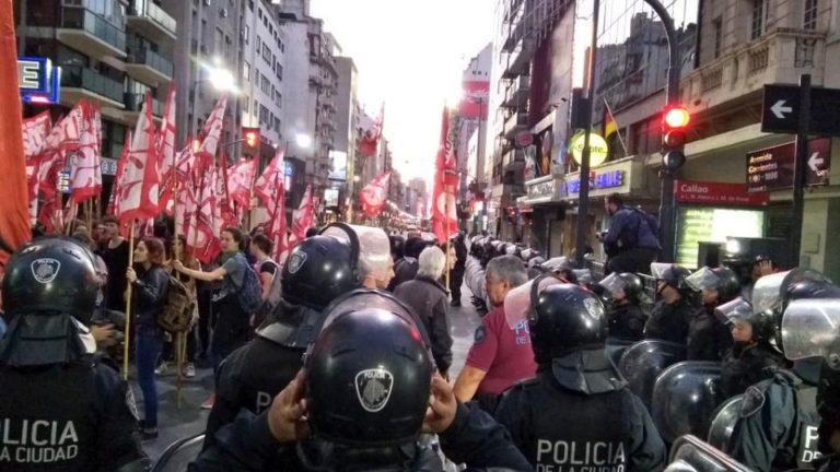 Marcha en el centro porteño para recordar a Fuentealba