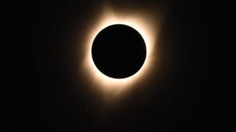 Eclipse total de sol: cómo, cuándo y dónde verlo