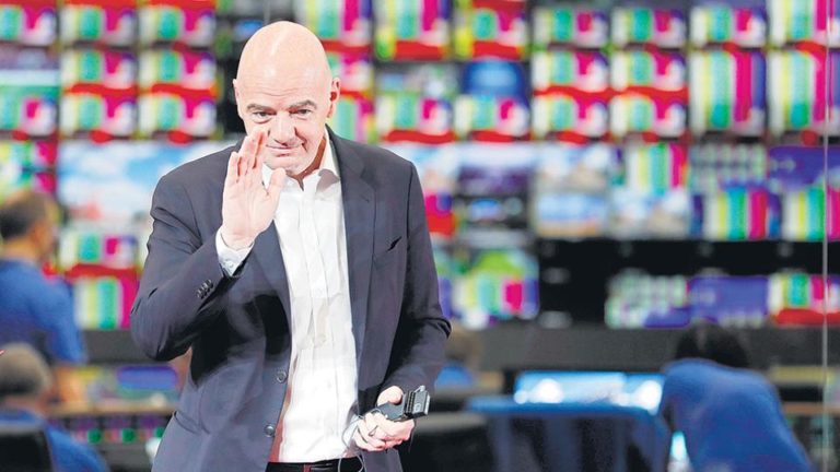 Infantino seguirá como presidente de la FIFA por cuatro años más