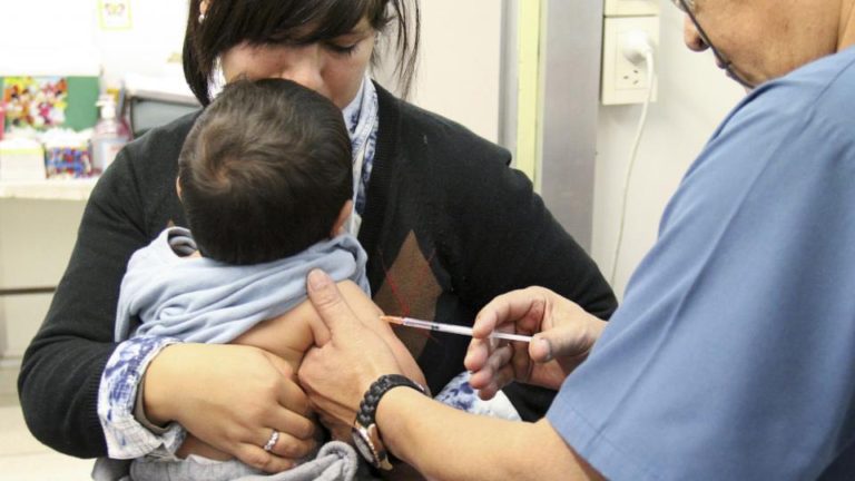 Falta de vacunas: nuevo pedido de informes al Gobierno