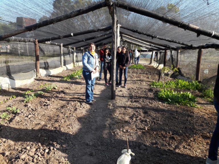 PRODUCCIÓN BRINDÓ CHARLA SOBRE PLANIFICACIÓN DE HUERTA AGROECOLÓGICA A ESTUDIANTES