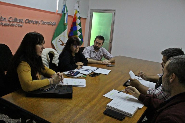 DOCENTES YA PUEDEN INSCRIBIRSE ON LINE PARA INTERINATOS Y SUPLENCIAS