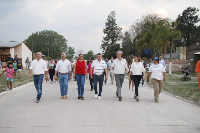 PEPPO INAUGURÓ IMPORTANTES OBRAS PARA LA EDUVIGIS Y SELVAS DE RIO DE ORO