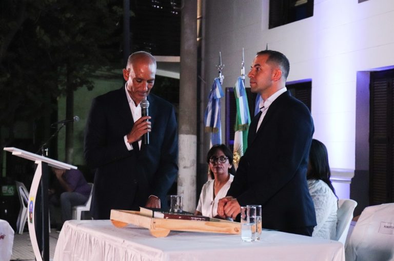 PRESIDENCIA DE LA PLAZA: PLAZA: EL INTENDENTE REELECTO DIEGO BERNACHEA TOMÓ JURAMENTO POR EL PERÍODO 2019-2023