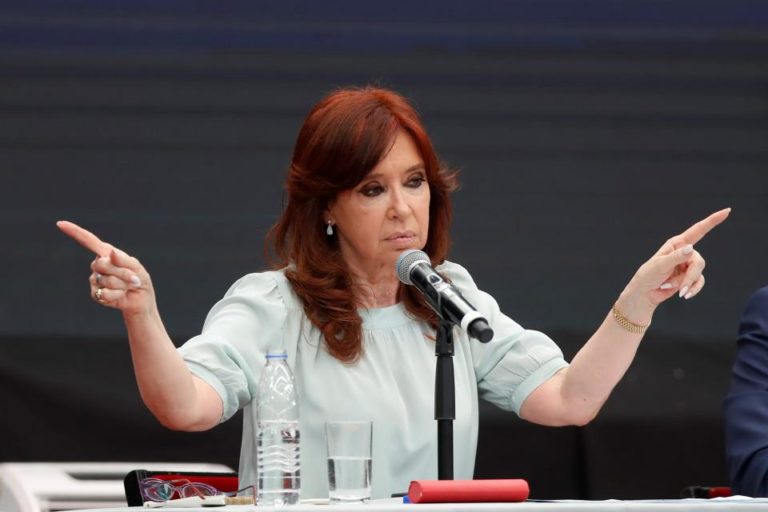 Cristina Kirchner declara el lunes en la causa Vialidad